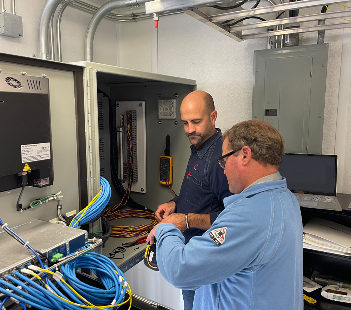 Testing-Commissioning-engineers-in-control-room